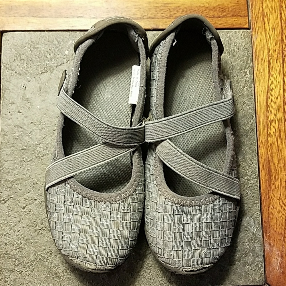 Girl's casual shoes
